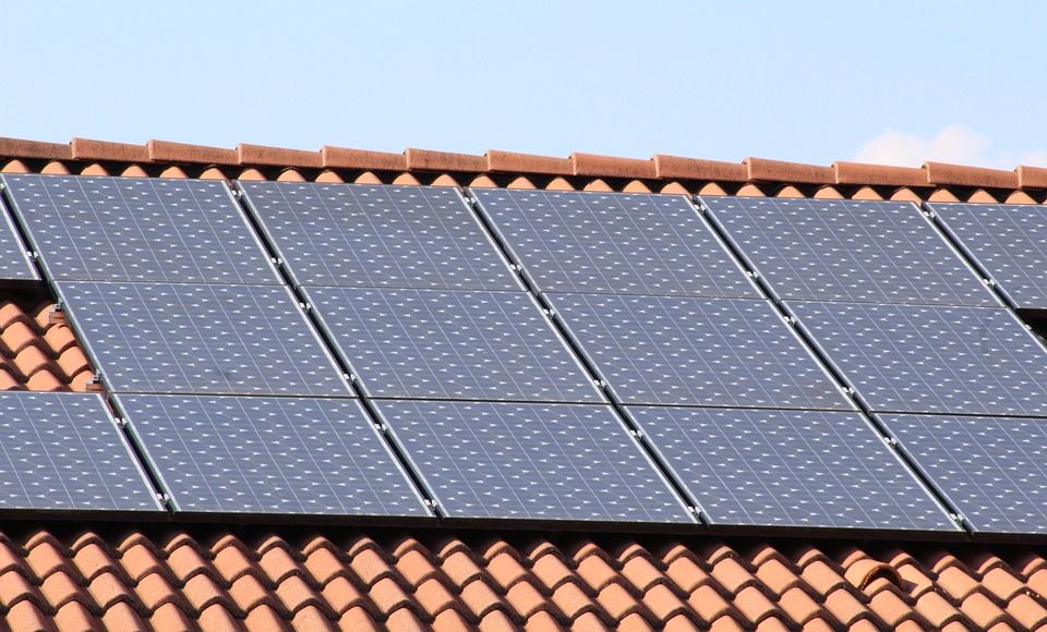 Kokie pagrindiniai reikalavimai norint gauti paramą saulės elektrinei?